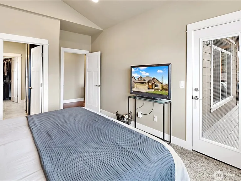 3705 Bristol St — Photo 26