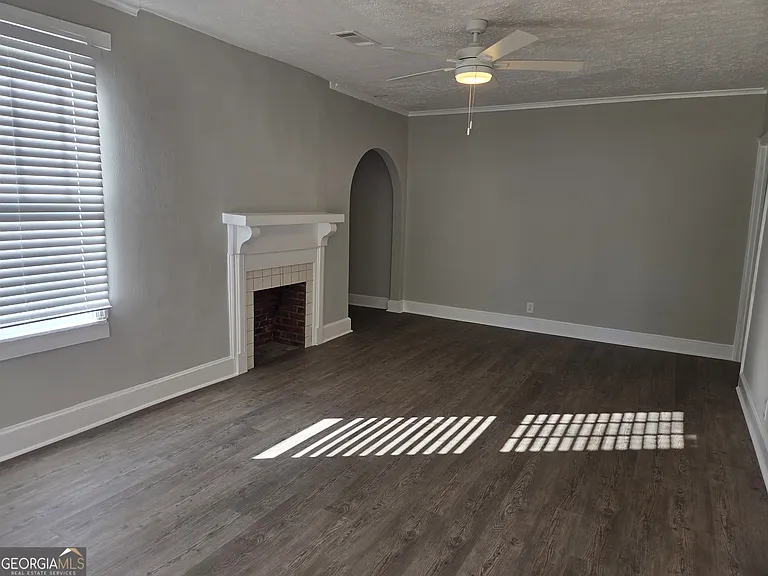 701 Green St — Photo 6
