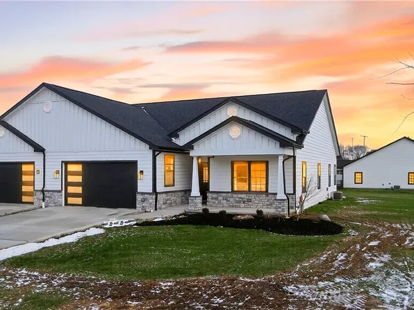 1167 Valley Clb #115, Penn Township, PA 15642