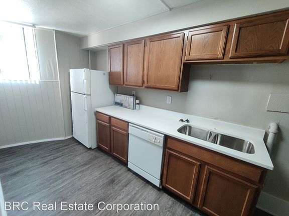 4th image of 1301 N High St #1855