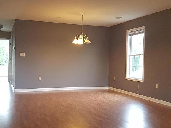 3rd image of 11015 Bragg Ct