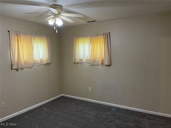 4th image of 1411 Deermont Ave