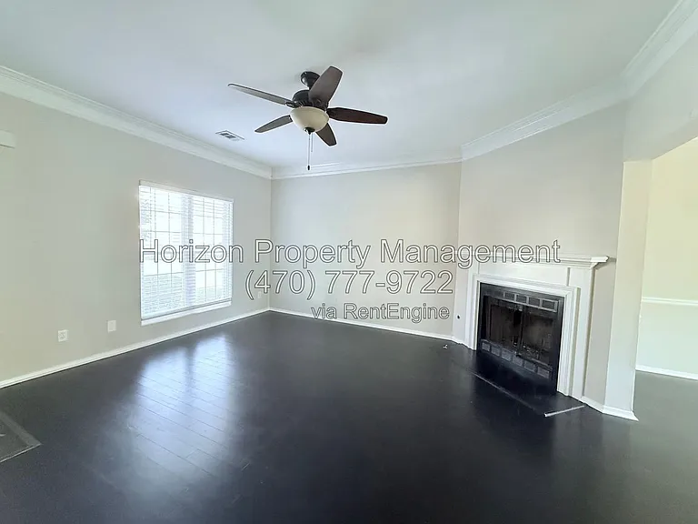 3924 Hancock Cir — Photo 5