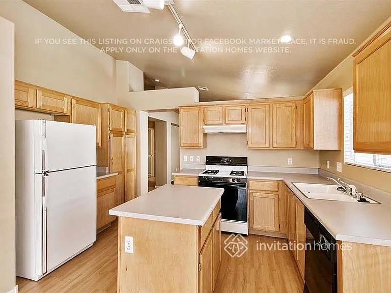 7285 Golden Star Ave — Photo 3