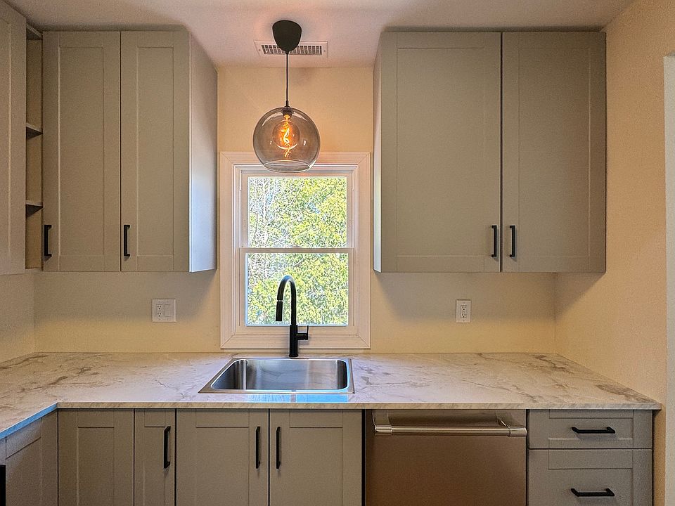1st image of 235-237 Long Hill Ave #B