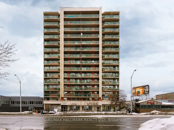 5949 Yonge St #1105, Toronto, ON M2M 3V8