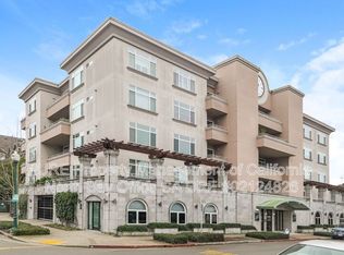 810 7th St APT 12, Santa Rosa, CA 95404