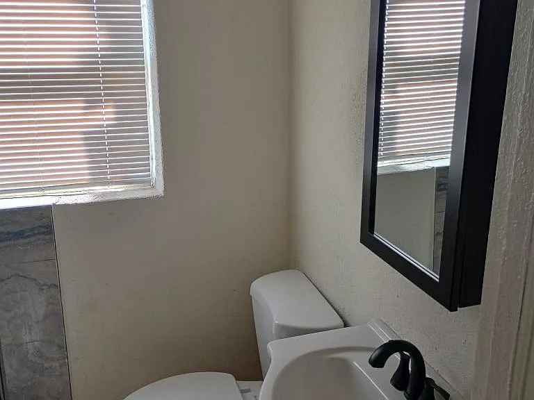 301 N Sunshine Blvd #8 — Photo 6