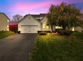 2133 Coldharbor Ct, Lewis Center, OH 43035