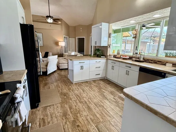 2702 SE Bishop Avenue, Port St Lucie, FL 34952