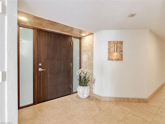 5th image of 4251 Gulf Shore BLVD N #6C