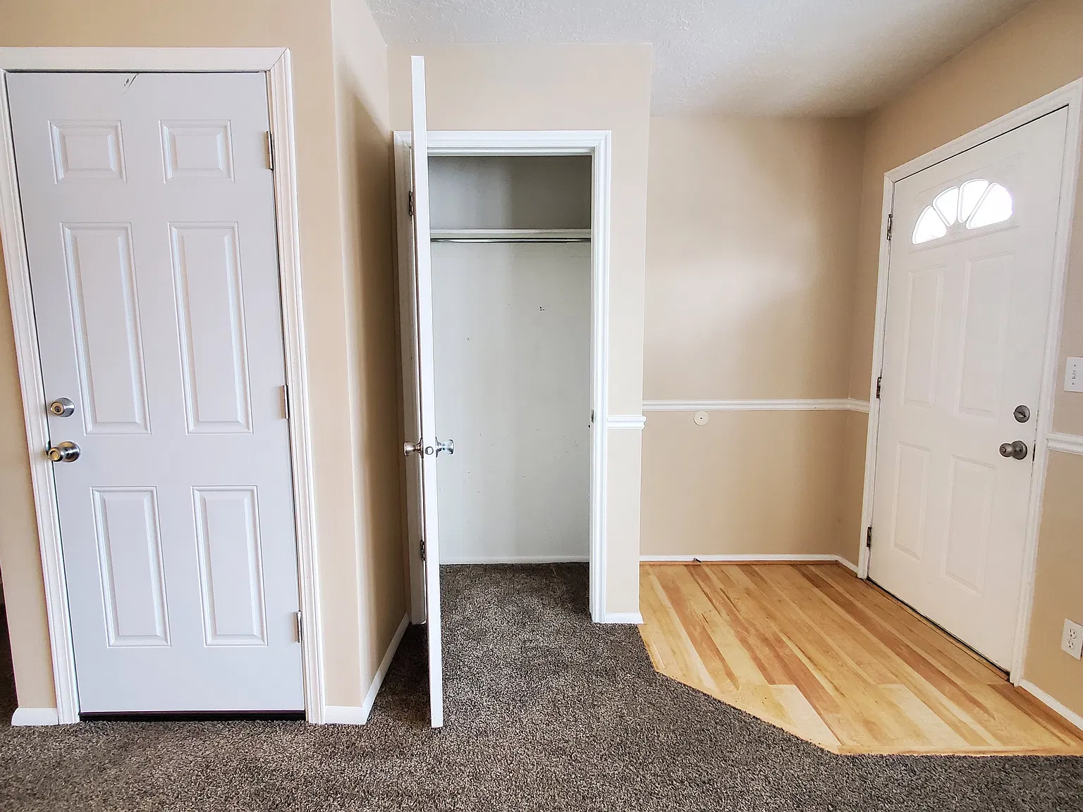 3 bed, 1000 sqft, $1,800 — Photo 3