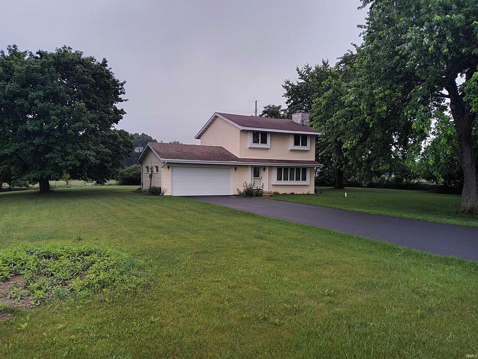 2nd image of 1081 Diamond Lake Rd