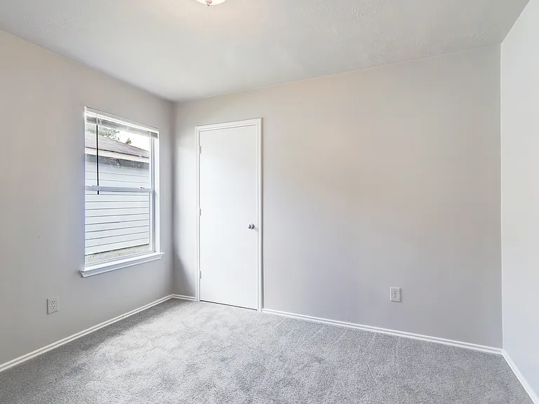 7519 Kennemer Dr — Photo 8