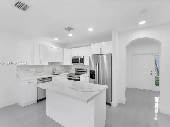 2802 SW 128th Way #B-0, Hollywood, FL 33027