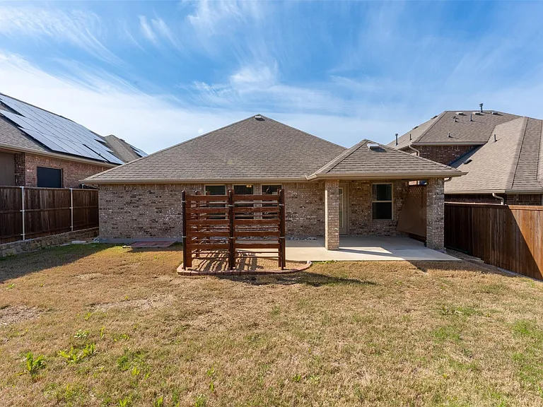 716 Bluebird Way — Photo 12