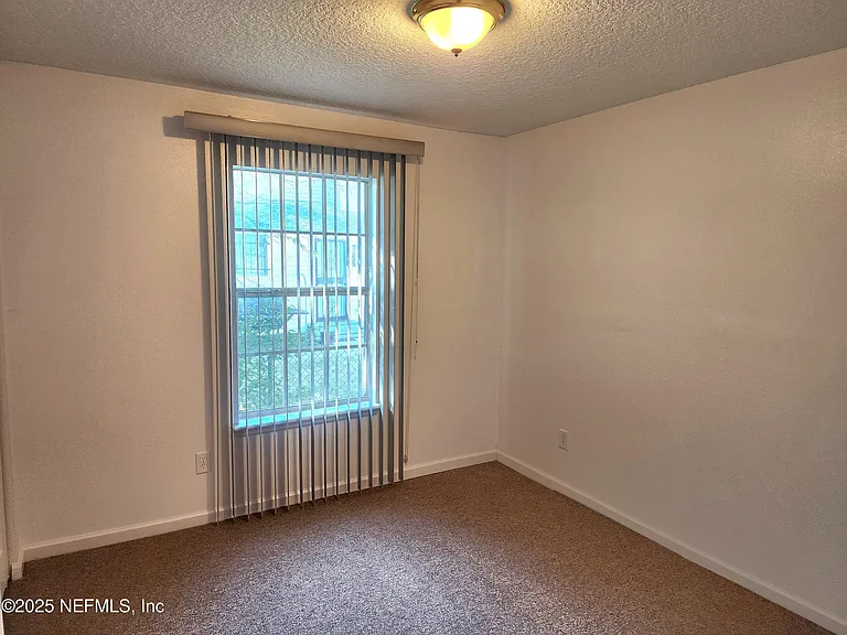 2345 W 15th St — Photo 6