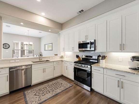 5th image of 603 Link Rd Unit F