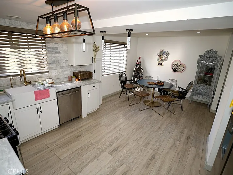 18954 Sherman Way #3 — Photo 15
