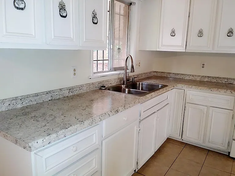 2602 Shalimar Dr — Photo 4