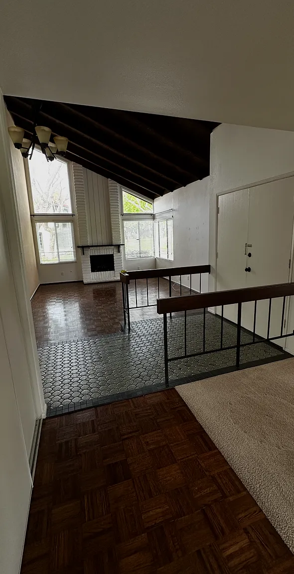3 bed, 1864 sqft, $5,900 — Photo 4