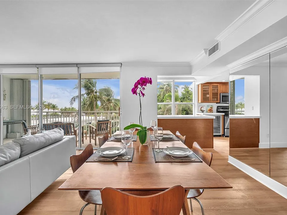 611 Ocean Dr #3E
