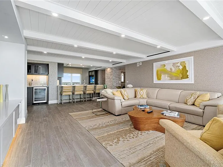 9051 Gulf Shore Dr #Penthouse 3 — Photo 8