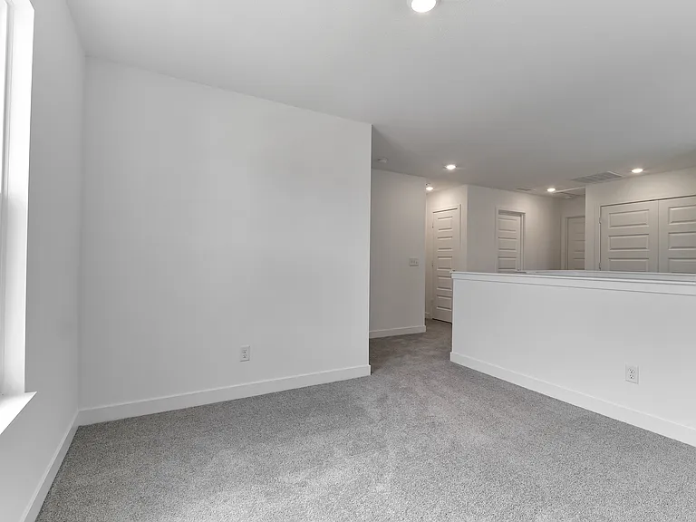 422 Eisenhower St — Photo 31