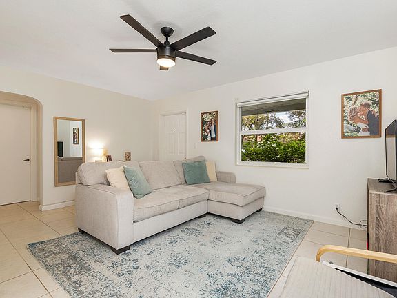 4th image of 1013 Upland Road
