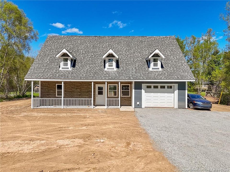 1st image of 10 Pine Ct