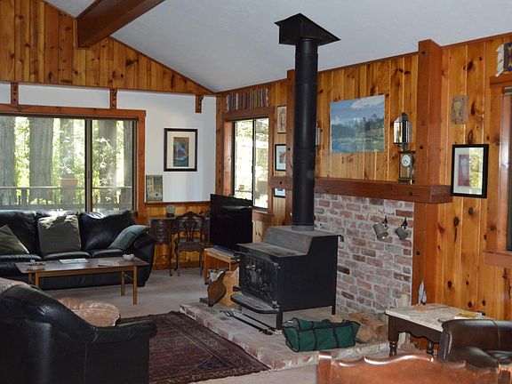 3rd image of 3 Mosswood Circle