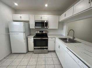10453 NW 11th St #206, Hollywood, FL 33026