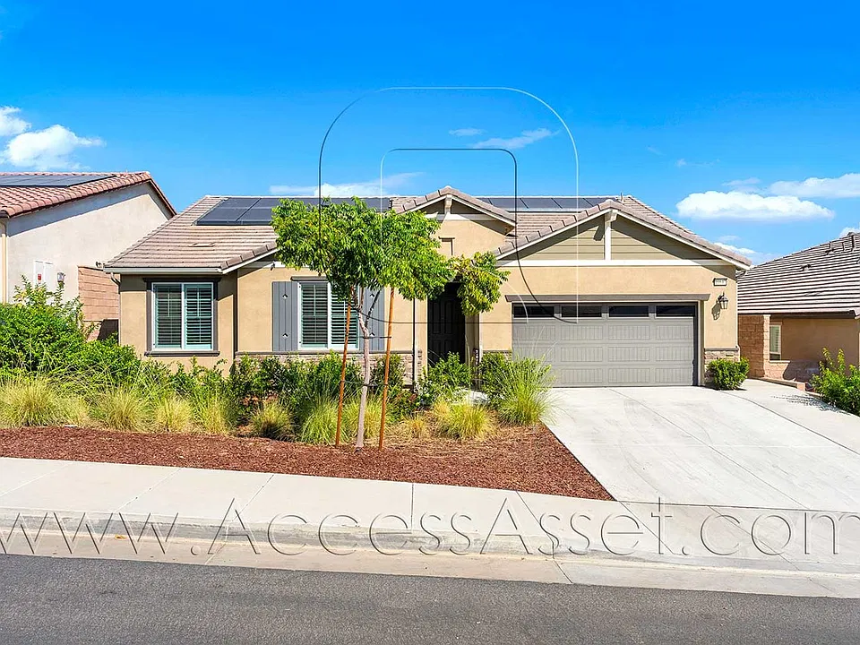 16647 Evelyn Pl