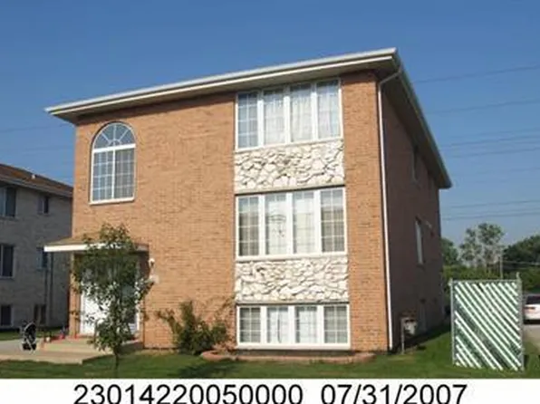 9142 Falcon Ridge Dr, Bridgeview, IL 60455