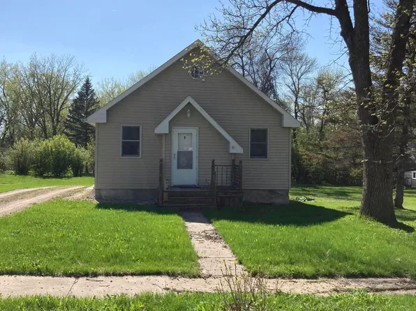 107 5th Ave S, Clear Lake, SD 57226