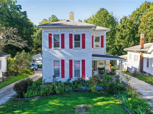 429 W Main St, Geneva, OH 44041