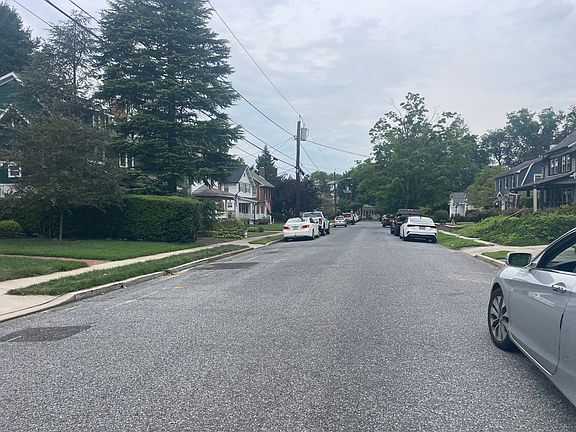 4th image of 62 N American St