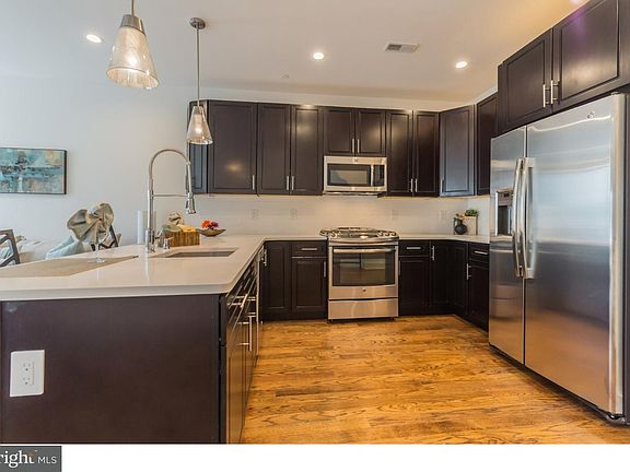 5th image of 404 W Berks St #1
