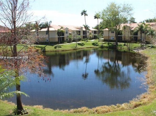 1247 SW 46th Ave APT 1308