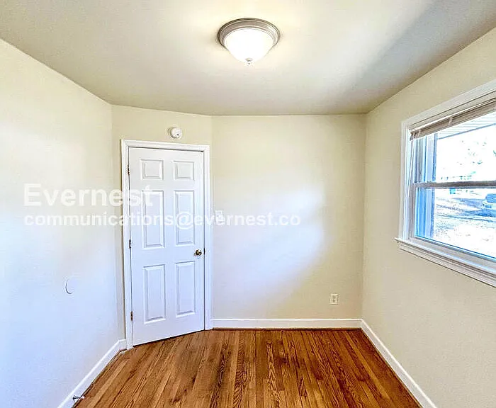 12364 Mason Ave — Photo 8