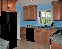 New kitchen (has been repainted)
