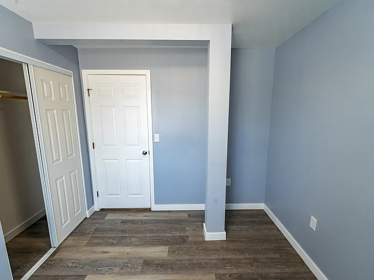 10374 Long Beach Blvd #1M — Photo 33