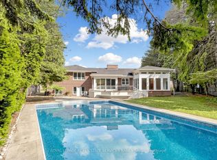 2 Colvestone Rd, Toronto, ON M2L 1X3