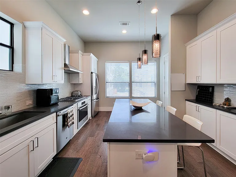 5709 Larkin St #A — Photo 22