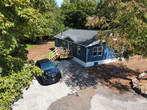 5 Double D Dr, Equinunk, PA 18417