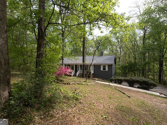 5th image of 120 Deer Ridge Trl