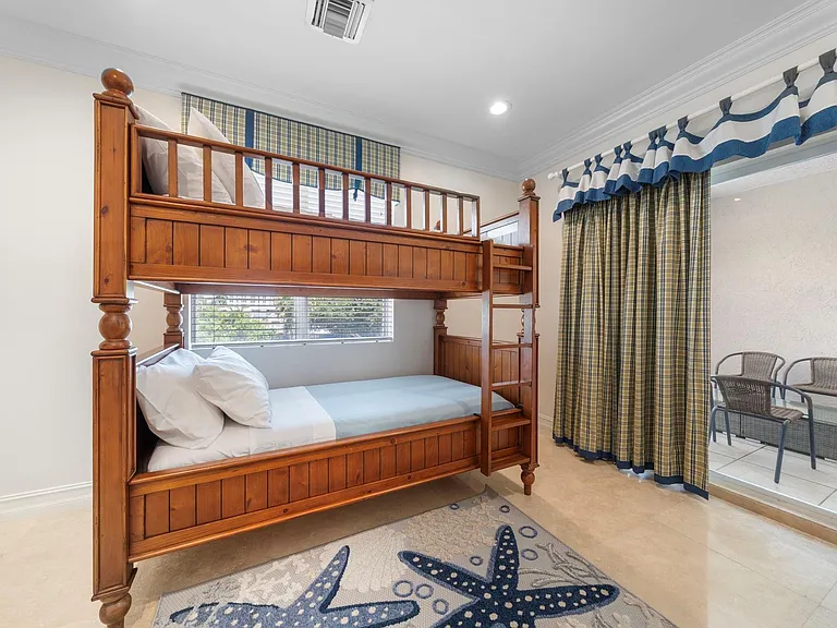 514 N Birch Rd — Photo 32