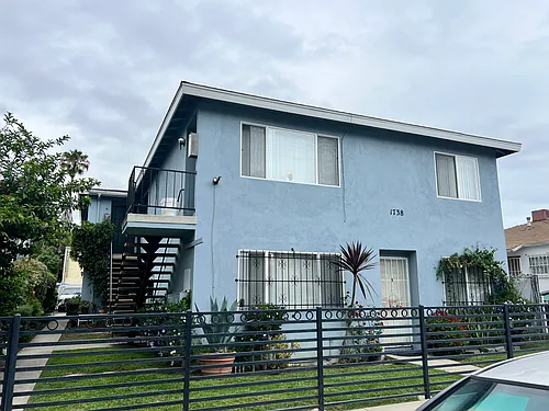 1738 Walnut Ave #2 Photo 1