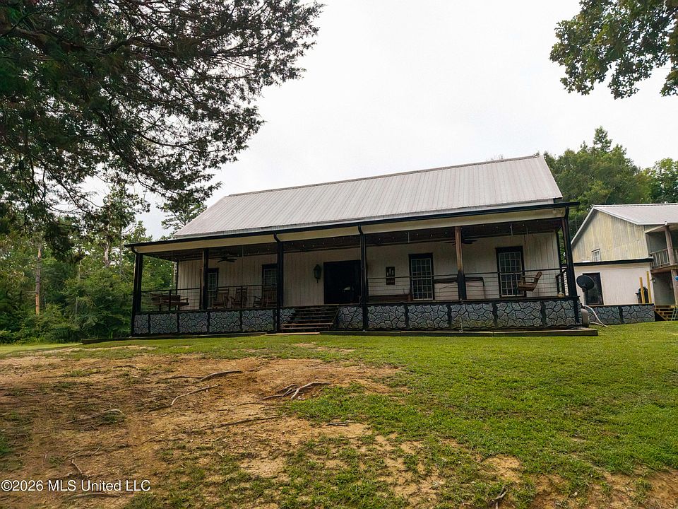 1st image of 1020 Turkey Creek Ln