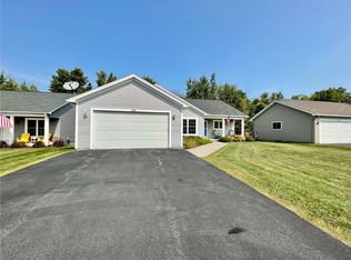 109 Beehler Ln #B, Hamlin, NY 14464